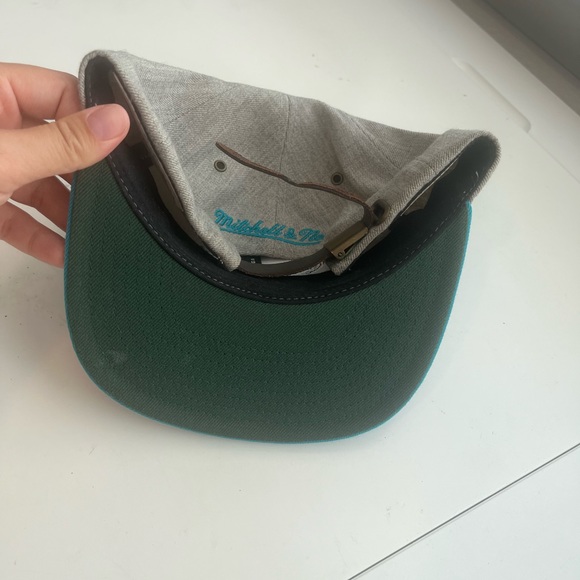 Mitchell & Ness Charlotte Hornets Strapback Hat - Picture 8 of 8